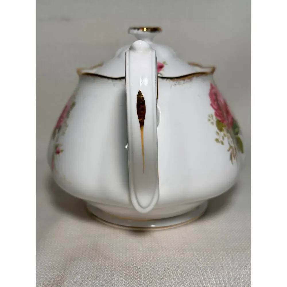 Vintage Royal Albert American Beauty Teapot Bone China Roses Gold Trim England